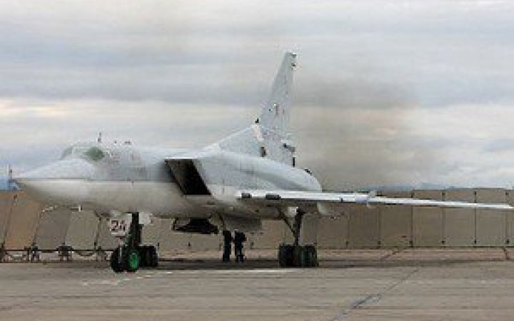 На аеродромах "Сольці" та "Шайковка" знищені два Ту-22, - розвідка