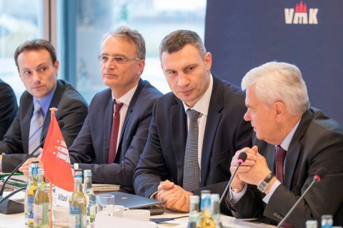 Кличко обговорив з німецькими міністрами алгоритм добудови Подільсько-Воскресенського моста