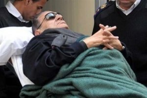 ​Хосни Мубарак объявил голодовку