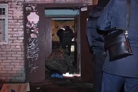 У під'їзді будинку на Подолі чоловік загинув від вибуху гранати