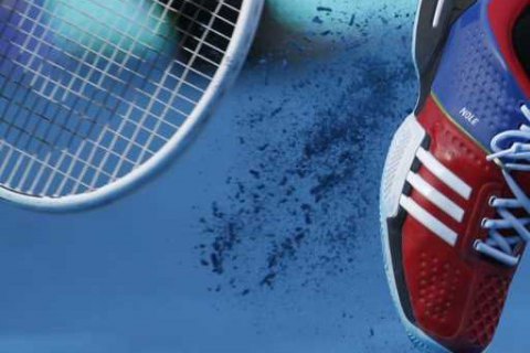 Іспанський тенісист розбив ракетку і жбурнув її в огорожу