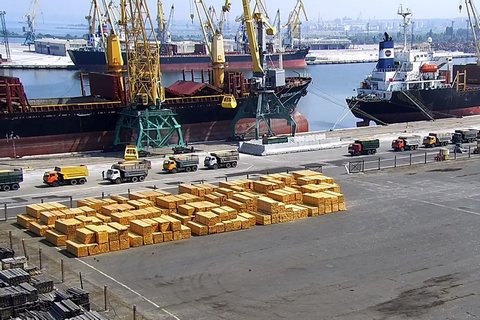 Росія завдала ракетного удару по морському порту "Ольвія"