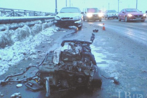 37 человек погибли в ДТП с начала снегопадов в Украине