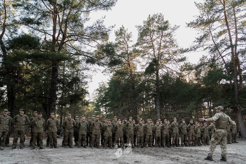 Підготовка бійців "Азову"