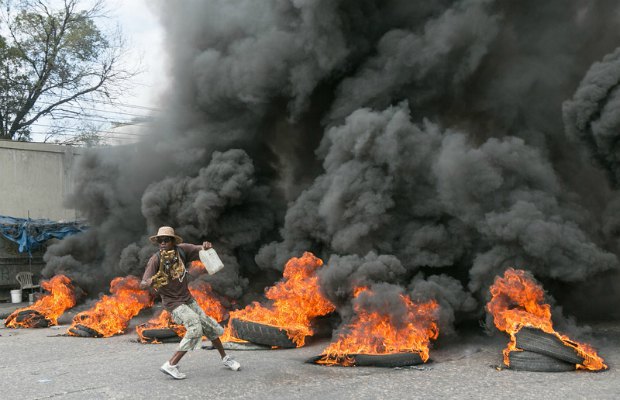 Беспорядки в Порт-о-Пренсе, столице Гаити