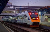 Через шторм на Закарпатті та за кордоном затримуються потяги "Укрзалізниці"