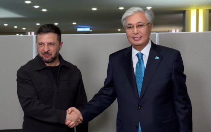 Зеленський зустрівся з президентом Казахстану