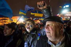 В Харькове отменили запрет на протесты накануне митинга в поддержку власти