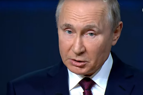 Путін: Росія завершила прокладання труб першої нитки "Північного потоку - 2"
