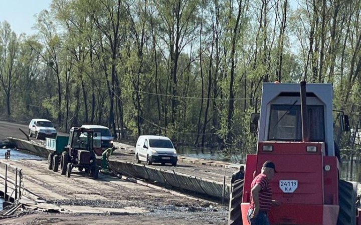 На Київщині відновили переправу через річку Тетерів