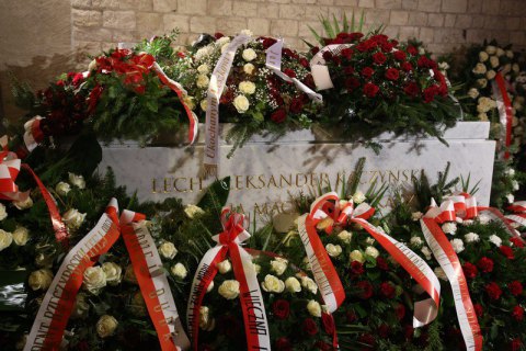 Екс-президента Польщі Качинського поховали в Кракові після ексгумації