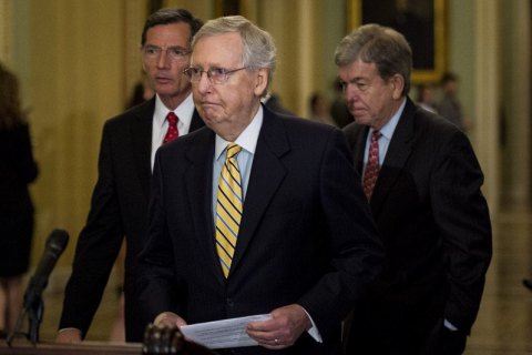 Лідер більшості в Сенаті США закликав до нових санкцій проти Росії
