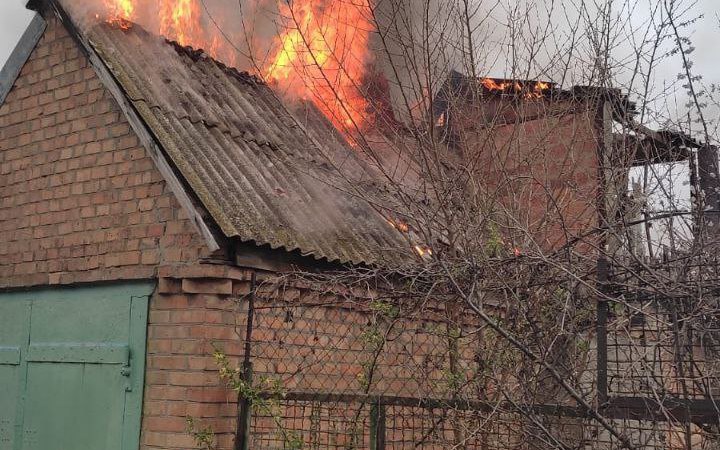 Російські військові атакували Нікопольщину дронами і били з артилерії