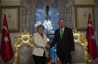 Меркель пообещала Турции вступление в ЕС в обмен на соглашение по беженцам