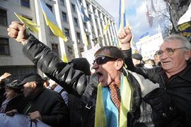 ​Предприниматели требуют Януковича