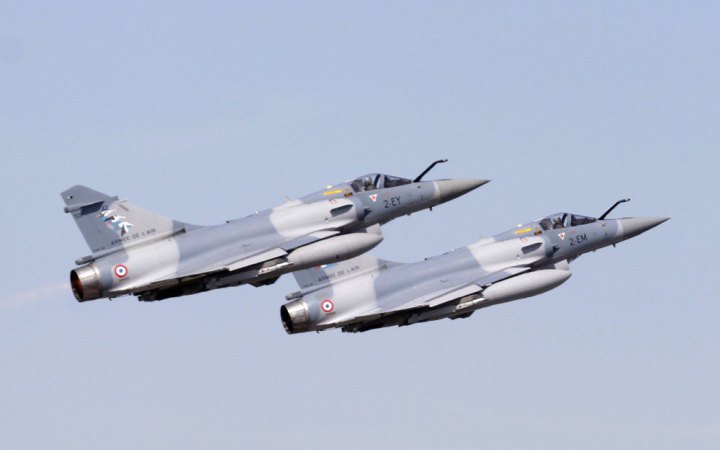 Франція пропонує Греції передати Україні всі літаки Mirage в обмін на знижку на Rafale