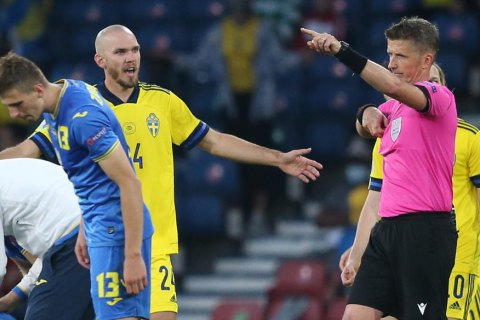 Игрок сборной Швеции попросил прощения у Беседина за травму