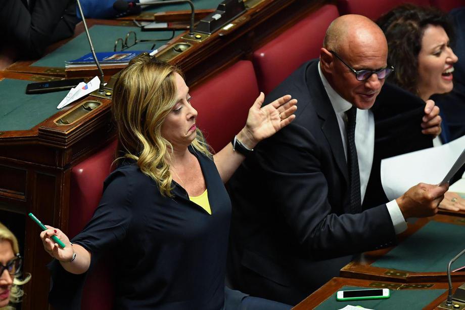 Лідерка партії «Брати Італії» Джорджія Мелоні реагує під час виступу прем’єр-міністра Італії Джузеппе Конте в нижній палаті парламенту в Римі, Італія, 9 вересня 2019 року.