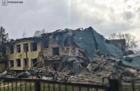 Росіяни скинули авіабомби на дитсадок та житлові будинки в Ямпільській громаді Сумщини