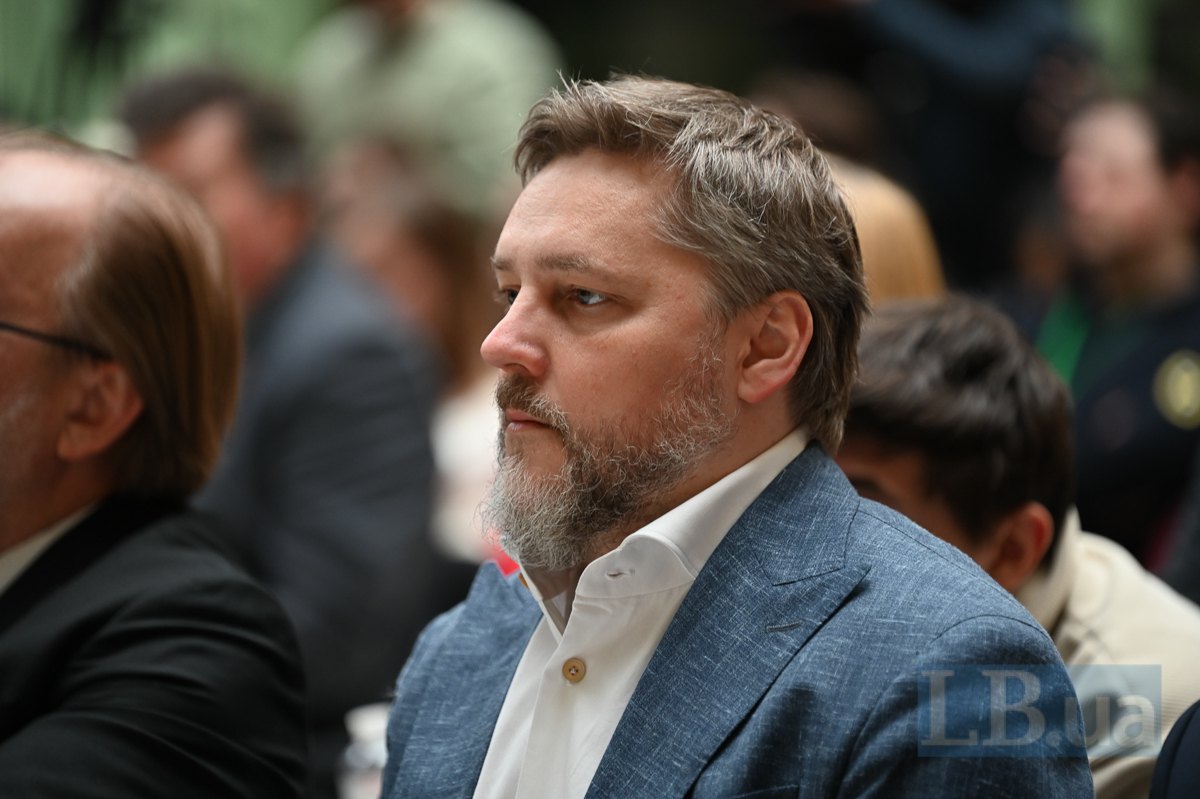 Родіон Морозов , виконувач обов’язків голови UGB Ukrgasbank