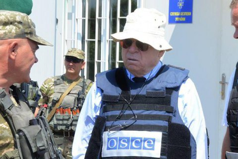 Координатор ОБСЕ посетил пленных в оккупированном Донецке