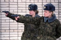У Росії приватна військова компанія, яку фінансує Кремль, вперше почала вербувати жінок