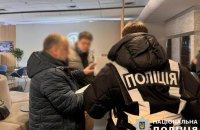 Поліція проводить обшуки у чотирьох виробників ліків у Києві