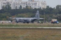 В Одессе экстренно сел самолет ВВС США