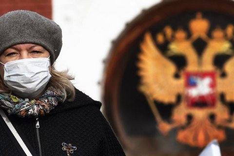 Россия вышла на третье место в мире по числу подтвержденных случаев коронавируса