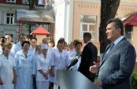 Украинским больницам не хватает 30 тысяч медиков