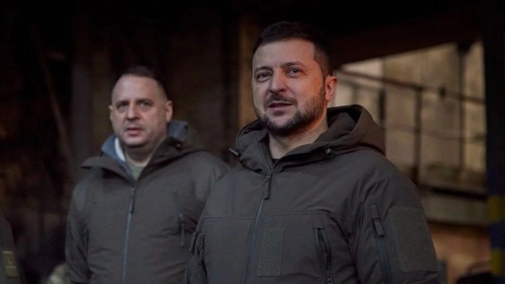 Глава ОПУ Андрій Єрмак і президент України Володимир Зеленський під час робочої поїздки на Донеччину, 20
грудня 2022 року 