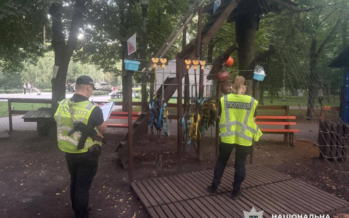 У Києві на канатній дорозі травмувалися двоє дітей, — поліція