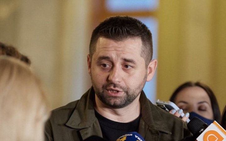 Арахамія: на час розслідування членство Кузнєцова у фракції "Слуга народу" призупинили