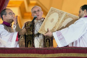 Папа Римский обратился к верующим с первой речью