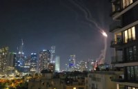 Іран атакував Ізраїль балістичними ракетами і дронами у відповідь