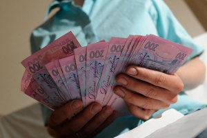 Сьогодні в Україні на 10 осіб випущено 15 платіжних карт, - Соркін