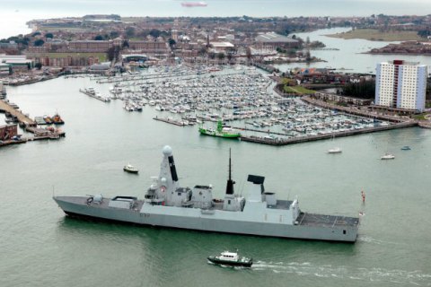 Британия отправит эсминец в Персидский залив для борьбы с ИГИЛ, - СМИ
