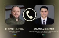 Умєров провів телефонну розмову з міністром оборони Пакистану