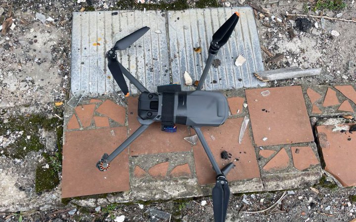 ​Поліцейські збили російський дрон у Бериславі на Херсонщині 