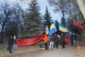 Марш слави УПА на Луганщині завершився колотнечею з комуністами