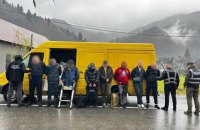 На кордоні зупинили чоловіків, які заплатили ділкам $10 тис, щоб виїхати з України