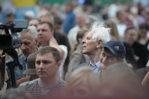 Жители Николаевщины вызывают к себе Януковича с Пшонкой