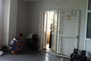 Тюремники пояснили встановлення ґрат у лікарні Тимошенко