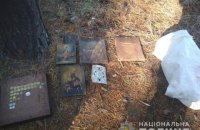 У Харківській області чоловік украв з храму дев'ять ікон