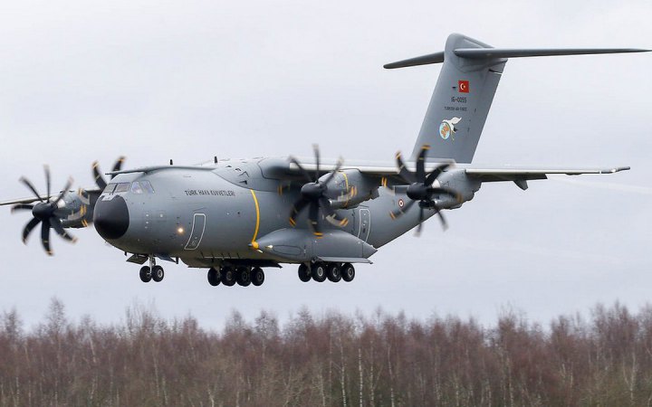Турецькі літаки, які "застрягли" в Борисполі через війну, покинули територію України