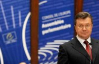 Янукович написал предисловие к антологии литературного барокко