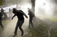 В Чили студенты вышли протестовать с "коктейлями Молотова"