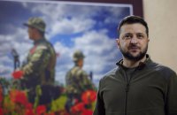 Зеленський відзначив державними нагородами 136 захисників України (перелік)