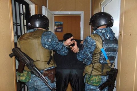В госструктурах Дагестана проходят массовые обыски