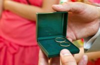 У Києві викрили "шлюбного" шахрая, який пропонував чоловікам "знайомства" за 699 доларів